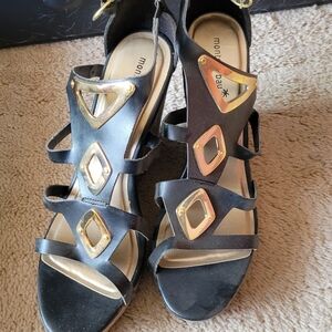 Montego Bay Strappy Black and Gold Sandals